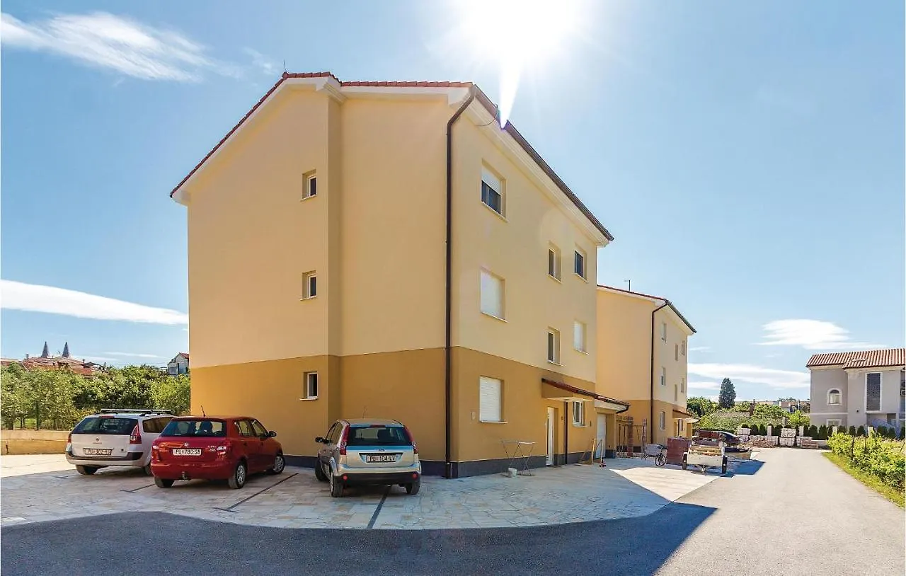Gorgeous Apartment In Medulin With Wifi